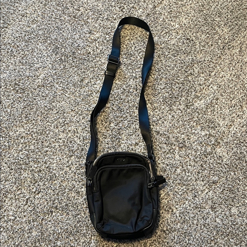 Tumi nylon crossbody - Picture 2 of 7